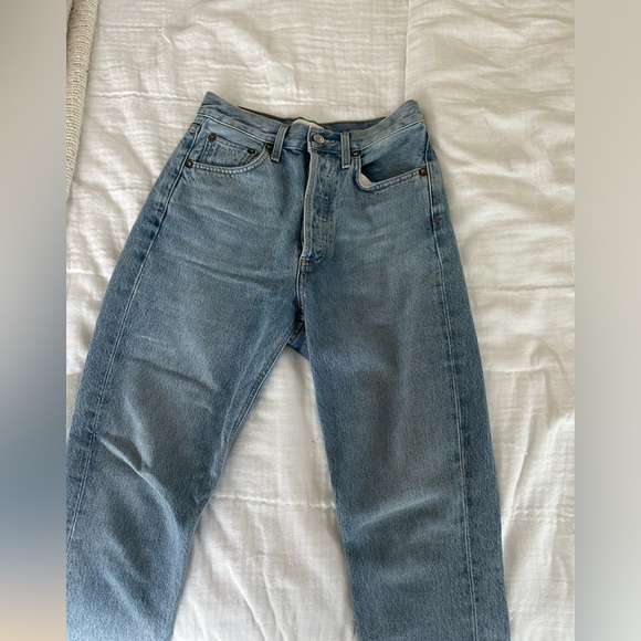 AGOLDE RILEY HIGH RISE COTTON CUT# 56668
STYLE # A0563-811 - Picture 2 of 3